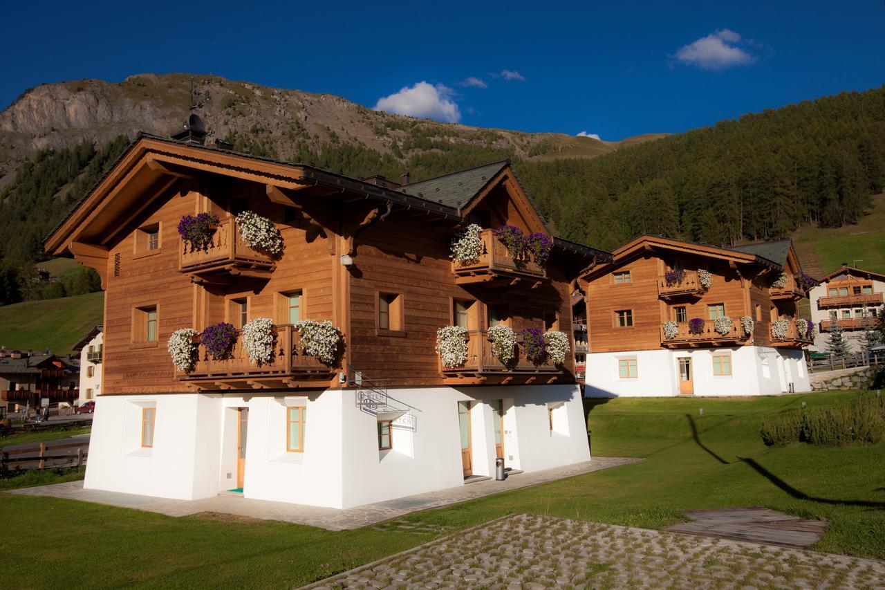 Les Fleurs Bleues Aparthotel Livigno Ngoại thất bức ảnh
