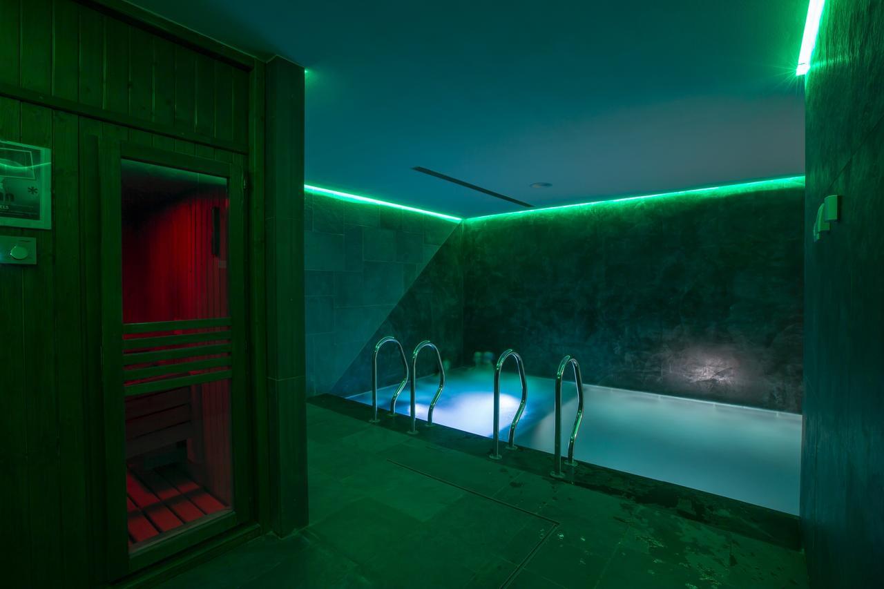 Les Fleurs Bleues Aparthotel Livigno Ngoại thất bức ảnh